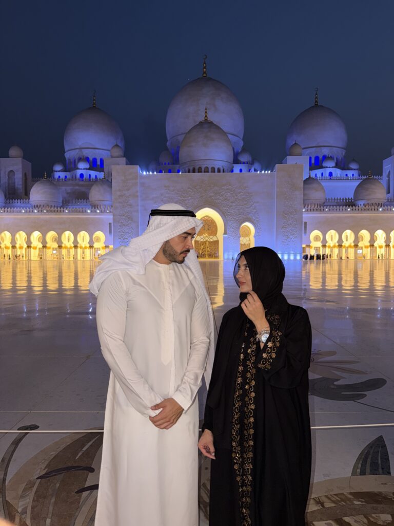 Julián Coba en la Gran Mezquita Sheikh Zayed, Abu Dhabi